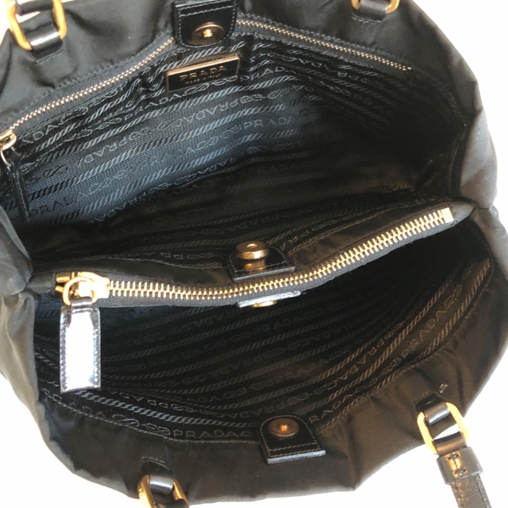 PRADA HANDBAG - Picture 6 of 7